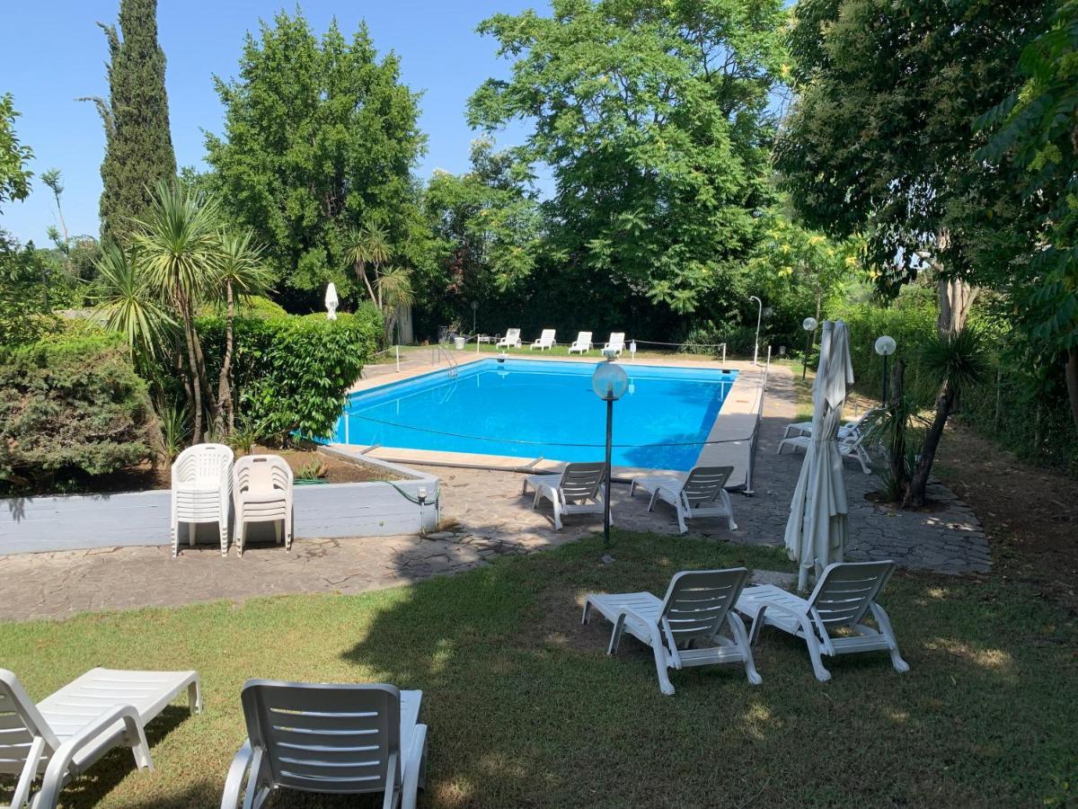 Penthouse Aureliana Attico Con Piscina A Roma Apartment Ngoại thất bức ảnh
